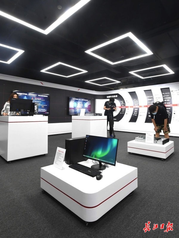 助力武漢數(shù)字經(jīng)濟(jì)發(fā)展，長江鯤鵬一年接入企業(yè)三百余家